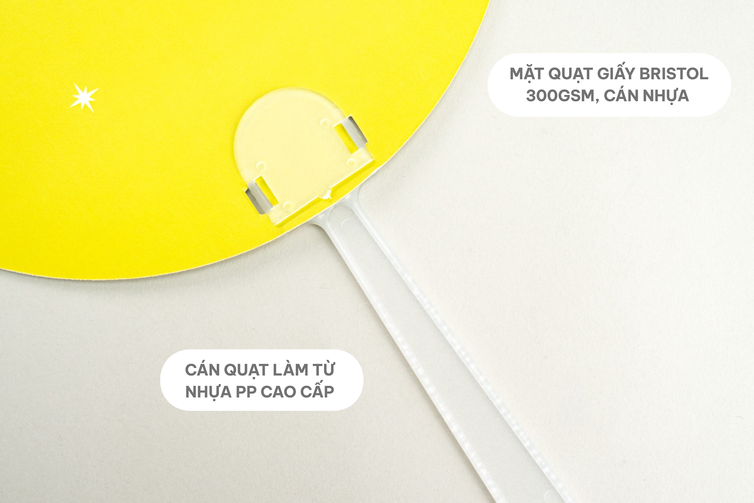 Quạt giấy cán nhựa