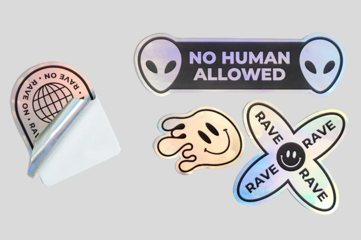 Decal Hologram cao cấp với nhiều màu sắc làm sản phẩm trở nên nổi bật hơn