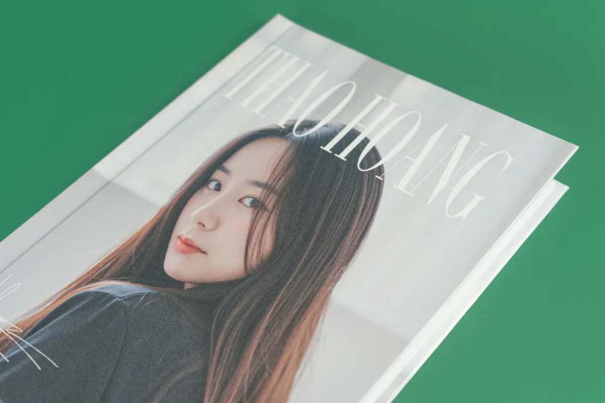 Bìa hình in trên nền giấy art gân cao cấp